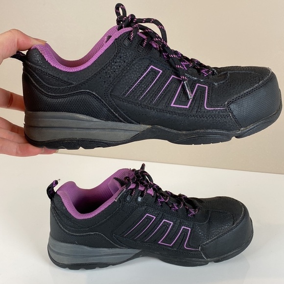 Hytest Static Dissipating Composite Toe Athletic Safety Shoe 7.5W - Picture 14 of 16